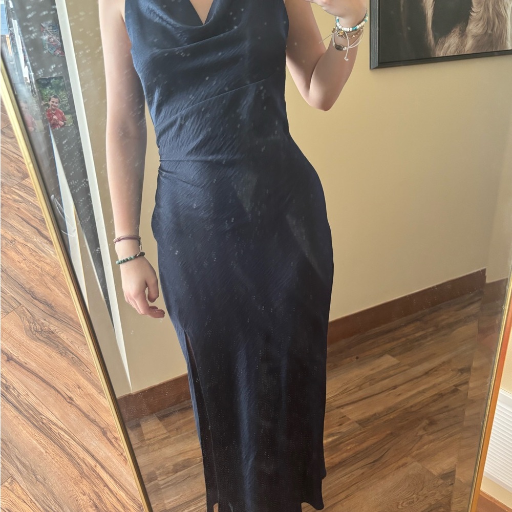 Elegant Navy Sleeveless Dress